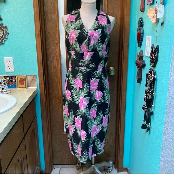 *altered* PUG 3X Floral Wiggle Dress - Picture 12 of 13